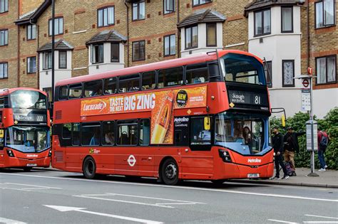 Metroline Vwh Lk Ddl On Route Hassaanhc Flickr