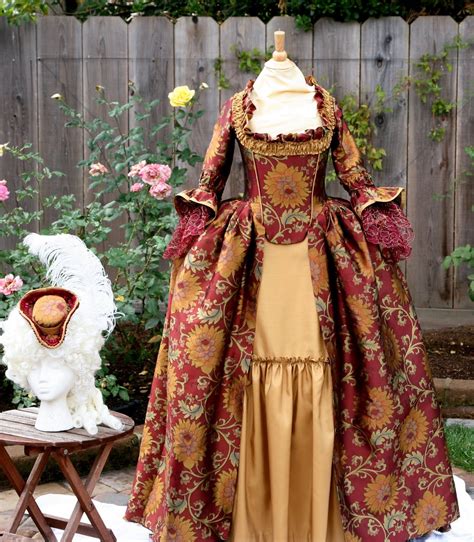 18th Century Gown Those Flowers Are Nice With The Golden Offset 18th Century Fashion