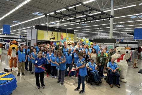 Maryville Walmart Supercenter hosts a re-grand opening celebration - Nodaway News