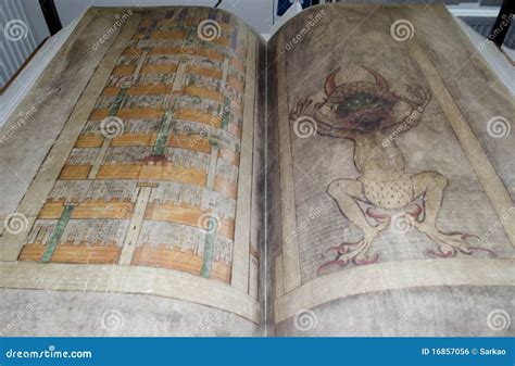 Los Gigas Del Códice También Llamaron La Biblia De Devil s Foto