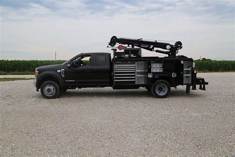 Getting a Service Truck Crane Installed on Your Vehicle | PTC