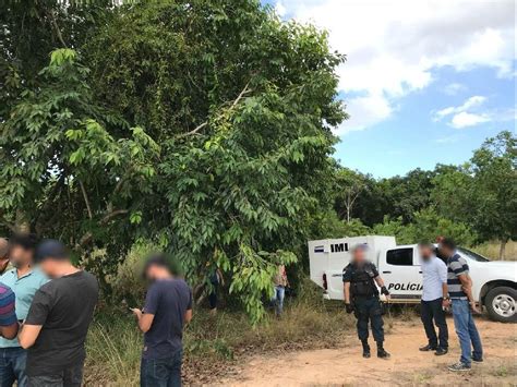 Dois Homens São Encontrados Mortos Com Sinais De Crueldade Em área De