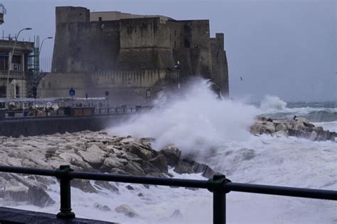 Maltempo in Campania previsti temporali domani è allerta Notizie