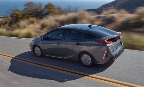 2020 Toyota Prius Prime Review Pricing And Specs