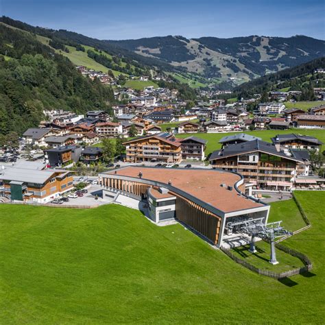 B1 B2 12er KOGEL Infrastruktur In Saalbach Hinterglemm