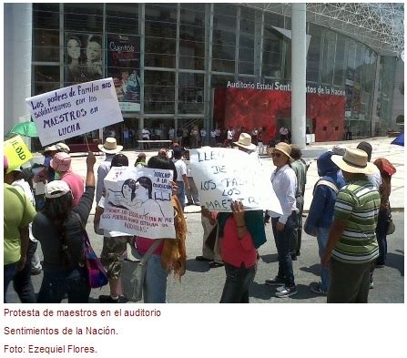 Noticias Guerrer S Sme Irrumpen Maestros En Toma De Protesta De Rector