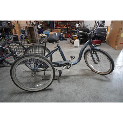 Schwinn Meridian Adult Tricycle Bike Property Room