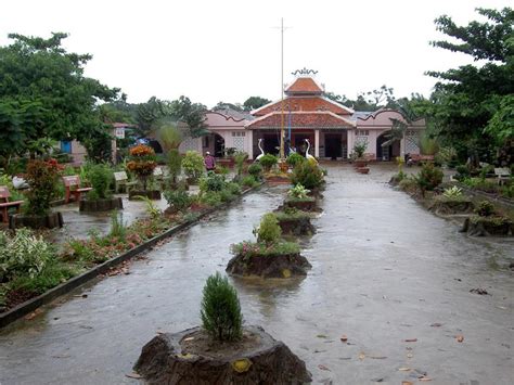 Nguyen Trung Truc Temple - Phu Quoc Viet Nam Info