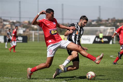 Athletico Vence Jogo Treino E Cuca Testa Atacante De Anos Descubra