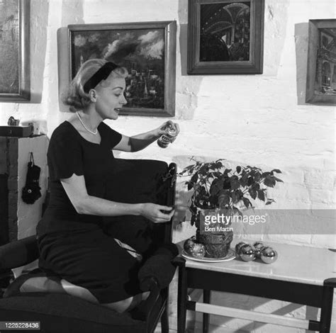 June Havoc Photos Et Images De Collection Getty Images