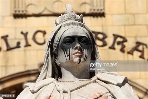 Queen Victoria Statue ストックフォトと画像 Getty Images