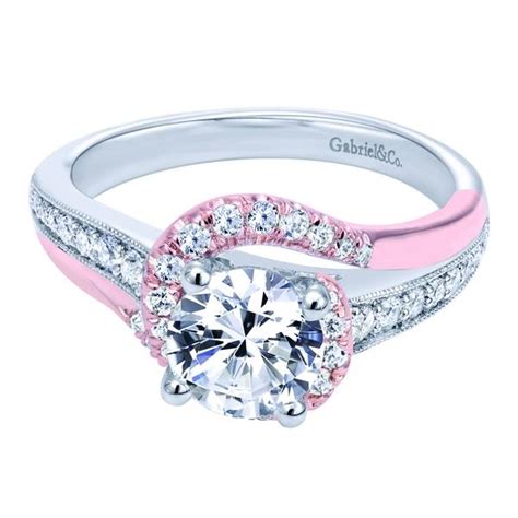 Your beautiful engagement ring: Diamond engagement rings with pink accents