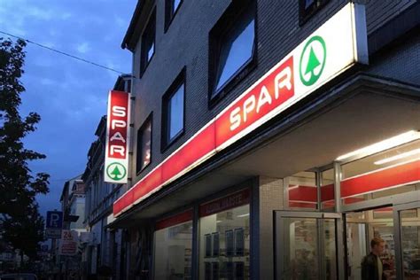 Spar Lady Is Still Alive: What Happened? Suicide Hoax