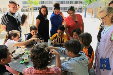 La Escuela Infantil Se Ahoga En La Deuda Del Bono La Beca Comedor Y El