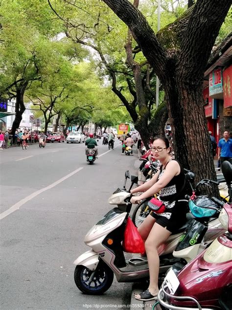 【电车美女摄影图片】生活摄影太平洋电脑网摄影部落