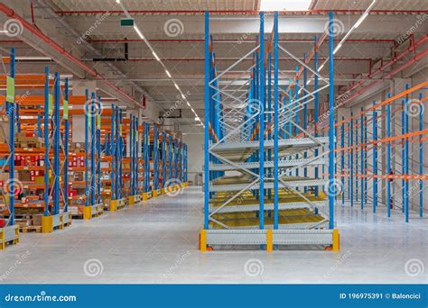 Gravity Flow Warehouse stock image. Image of racks, storage - 196975391