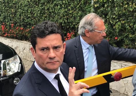 Moro aceita convite de Bolsonaro para o Ministério da Justiça