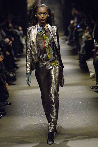 Fall/Winter 2002-2003 Fashion Trends