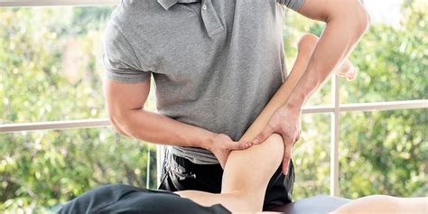 terapi otot kaki kaku terbaik bersama  fisiohome fisiohome