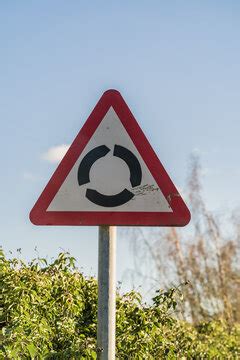 "Roundabout Sign" Images – Browse 552 Stock Photos, Vectors, and Video ...