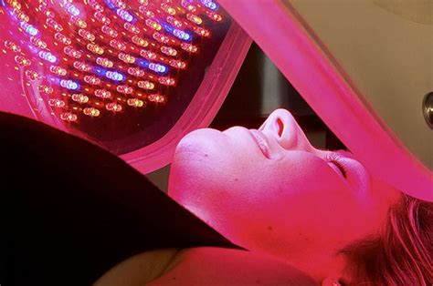 How Does Led Light Therapy Help With Acne Skinimpact Led