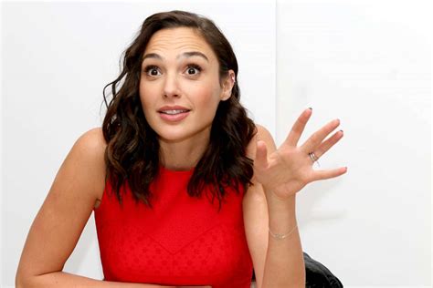 Gal Gadot - Justice League Press Conference in London -27 | GotCeleb