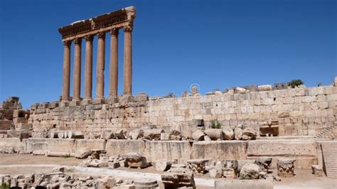 Baalbek Liban Photo Stock Image Du Asie Course Ruine 34774044