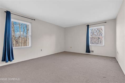 Homes for Sale in Holmdel, NJ – Browse Holmdel Homes | Weichert