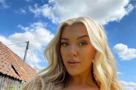 Love Island S Molly Marsh Praised As She Ditches Make Up To Reveal Her