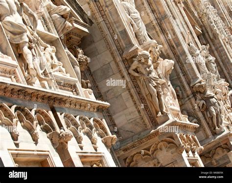 Details Of Milan Cathedral Stock Photo Alamy