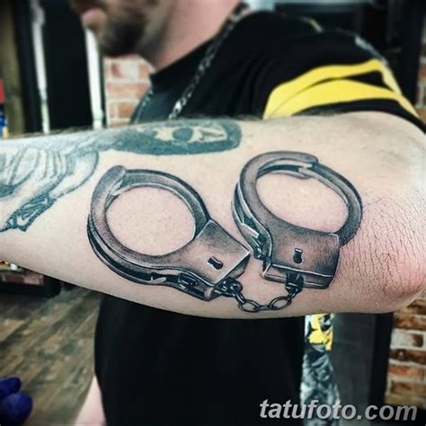 photo example handcuffs tattoo 07.10.2019 №035 -handcuffs tattoo ...