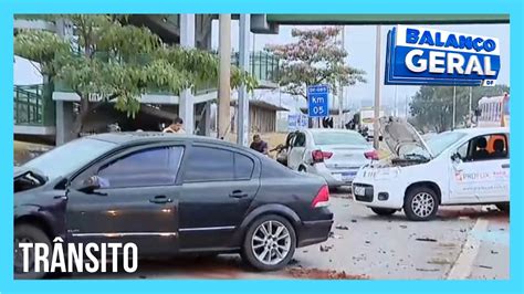 Quatro Carros Se Envolvem Em Acidente Na Pista Principal Da EPTG YouTube