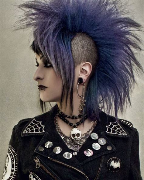 Pin By Taffy Davenport On Dark Fashion Punk Hair Punk Punk Girl