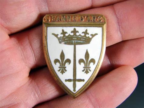 INSIGNE MARINE NATIONALE Croiseur Ecole Jeanne D Arc Courtois EUR 9 99