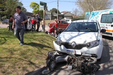 Gravísimo Accidente En Avenida San Martin Y 115 Una Mujer Sufrió