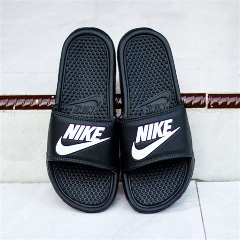 Jual Sandal Selop Casual Pria Nike Benassi Black Logo Nike White