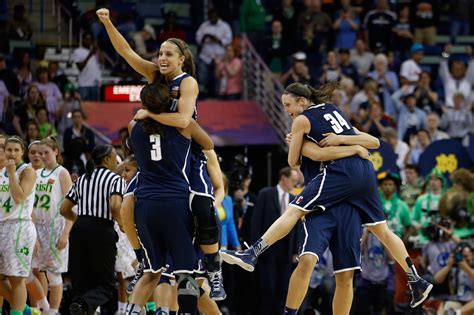 Uconn Beats Notre Dame In Womens Final Four The New York Times