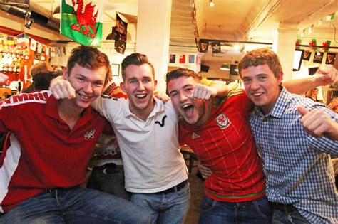 Wales Players And Fans Celebrate Qualifying For Euro 2016 Mirror Online