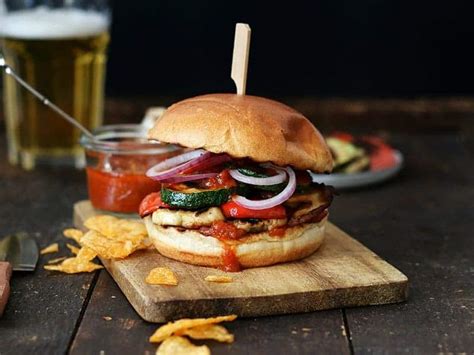 Hamburger Rezept Mit Halloumi K Se Und Chili Saftig Sooo Lecker