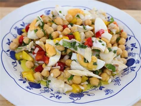 Receita da deliciosa Salada de Bacalhau Grão Receitas de Culinária TV