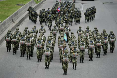 En fotos más de 60 integrantes de las Fuerzas Armadas Venezolanas han