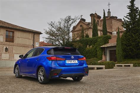 Lexus NX 300h y CT 200h 2018 los más vendidos de Lexus se renuevan