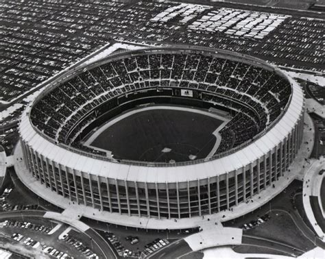 Opening Veterans Stadium — Baseball (and other cool stuff)