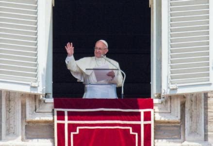 ANGELUS Video Papa Francesco Come Pecore In Mezzo Ai Lupi Ma Non