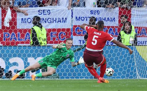 Gary Neville Shares Why He Thinks Manuel Akanji Missed His Penalty In