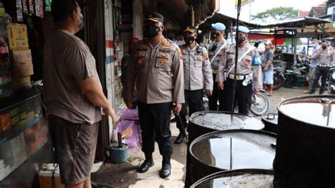 Monitoring Minyak Goreng Kapolres Demak Pastikan Kebutuhan Masyarakat