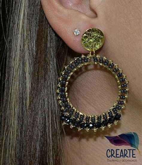 Aretes Con Herrajes En Oro Goldfield Y Tejidos En Mostacilla Ventas Al