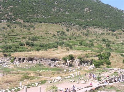 Ephesus, Temple of Domitian, Terrace (2) - Livius