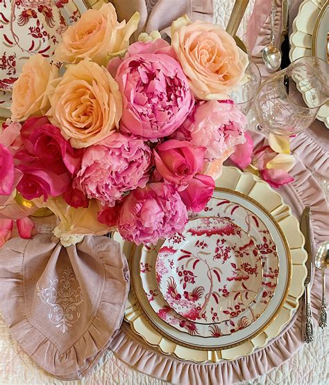 Pink Christmas Table Favorites - MY 100 YEAR OLD HOME