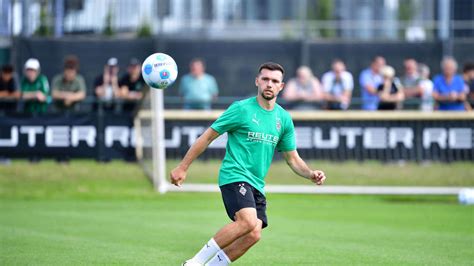 Aufbruchstimmung in Gladbach Was Stöger optimistisch stimmt